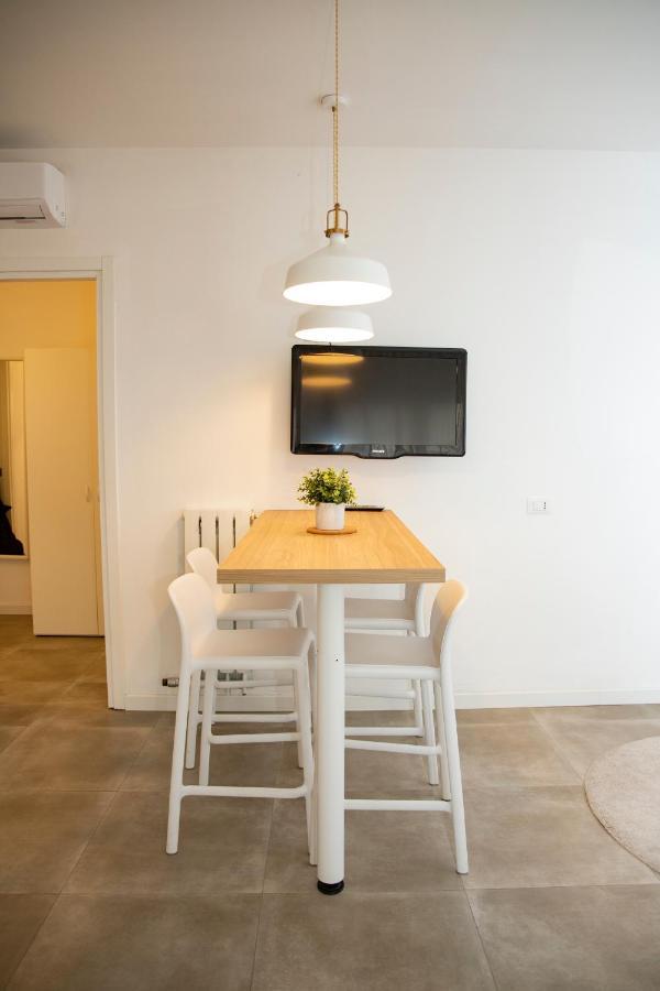 Easy Milano Apartment Navigli Exterior photo